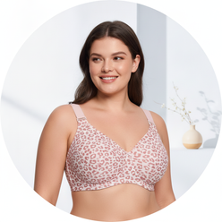 Circular portrait of smiling influencer Lauren Davis wearing a comfortable, wirefree full-coverage jelly bra.